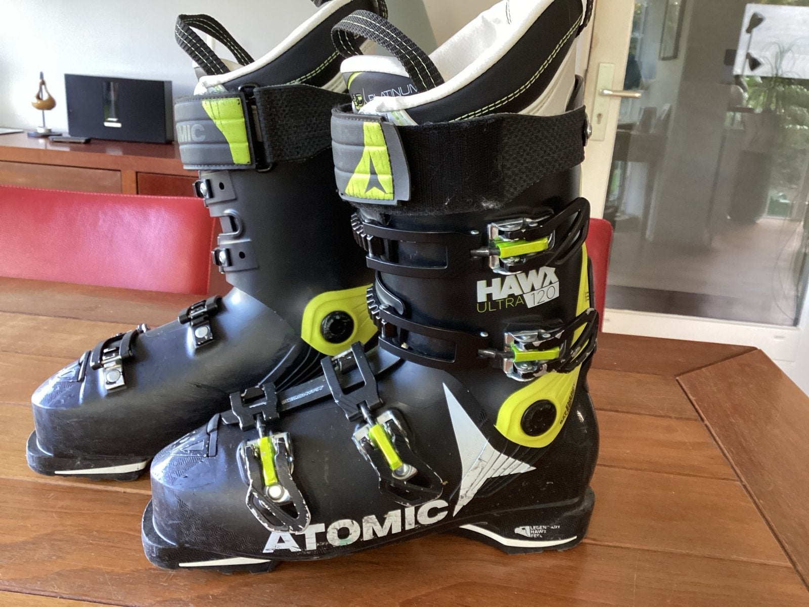Atomic Hawx Ultra 120 skischoenen - Maat 28 / 28,5, Sport en Fitness, Gebruikt, Schoenen, Ophalen of Verzenden, Atomic