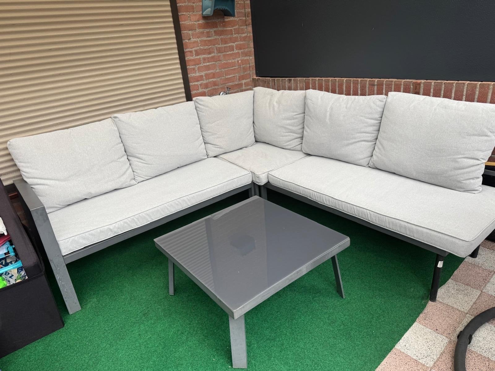 Comfortabele loungeset met salontafel, Ophalen, 5 zitplaatsen, Gebruikt, Aluminium