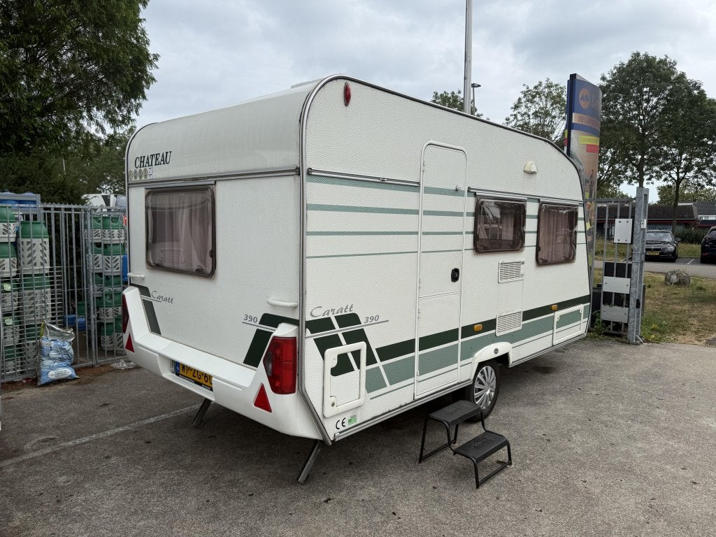 Chateau Caratt 390 + voortent, Chateau, Bedrijf, Treinzit, Dwarsbed