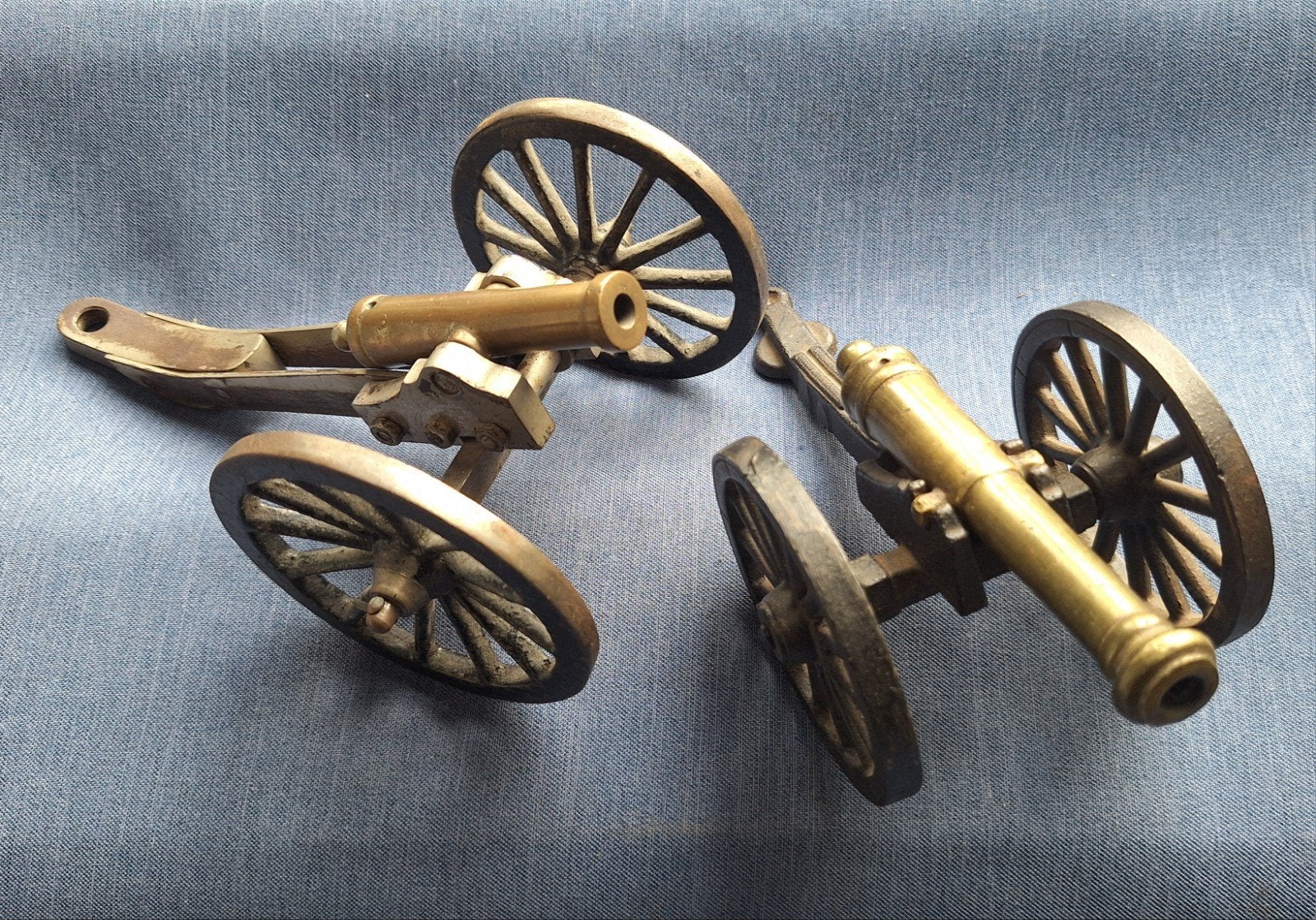 2 miniatuur kanonnen., Ophalen of Verzenden, Landmacht, Nederland, Miniatuur of Beeldje
