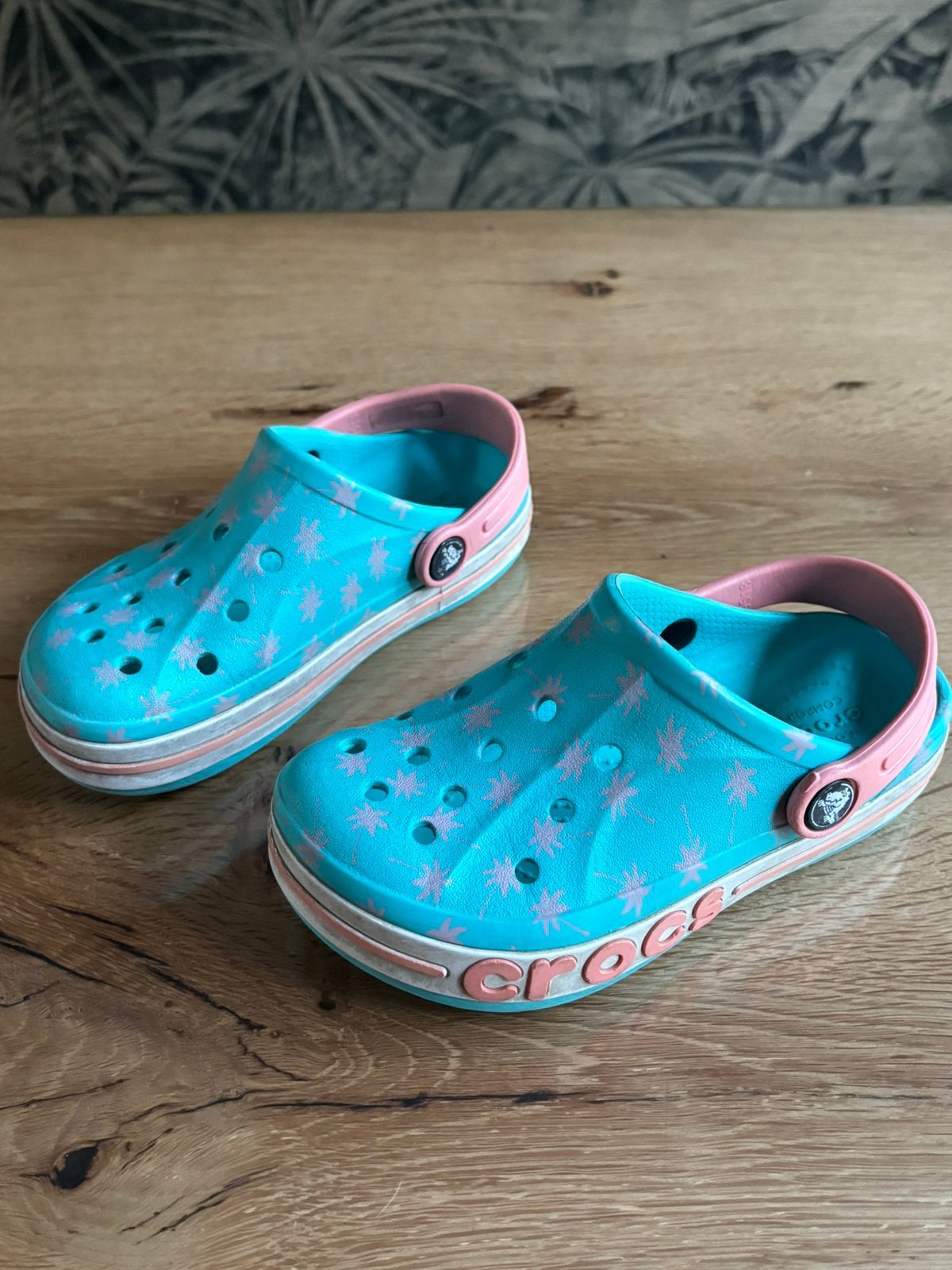 €0,01 bij besteding van €27,50 = GRATIS cadeau!*, Gebruikt, Crocs, Meisje, Overige typen