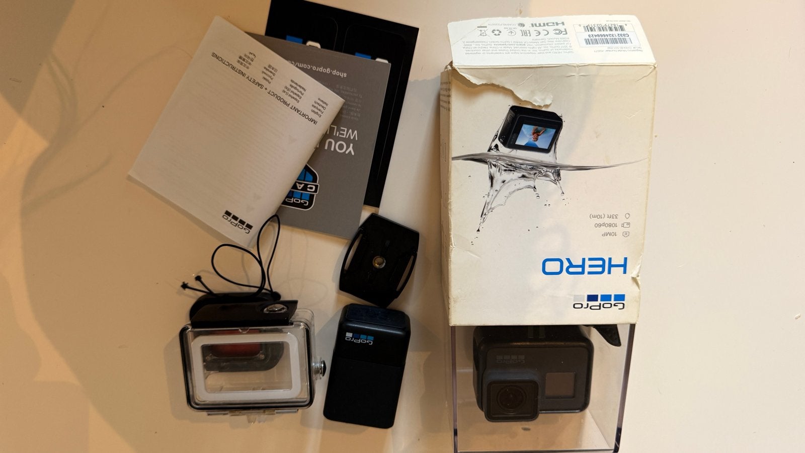 GoPro Hero 2018 met 2 batterijen, case en boekjes, Audio, Tv en Foto, Actiecamera's, Ophalen of Verzenden, Gebruikt, GoPro
