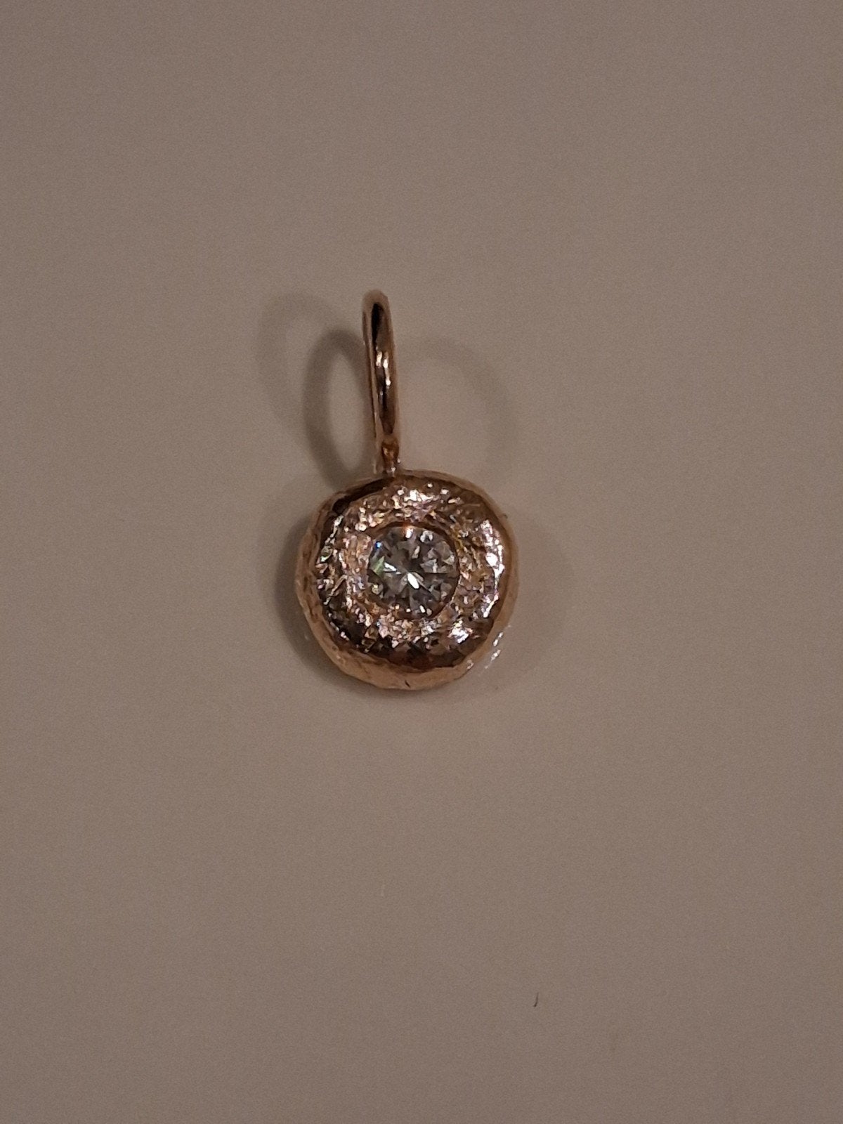 Gouden bedel met diamantje, Overige merken, Verzenden, Zo goed als nieuw, 1 bedel
