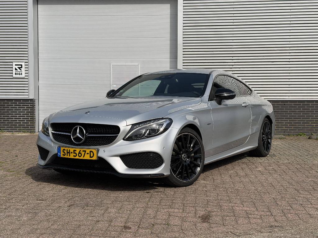 Mercedes-Benz C180 Coupé | Night Edition AMG | Winterset, Auto's, 1800 kg, 4 stoelen, 75 €/maand, Particulier