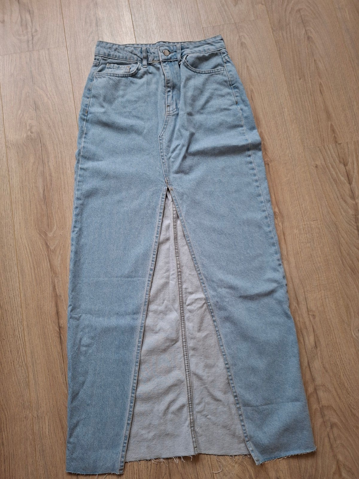 Lange spijkerrok met split - Maat 38, Maat 38/40 (M), Blauw, Nieuw, Ophalen of Verzenden