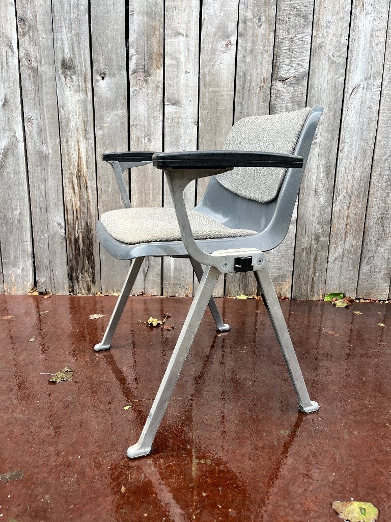 Vintage Wesifa stapelstoel (64 stuks op voorraad), Gebruikt, Vintage Wesifa stapelstoel, Verzenden, Zwart