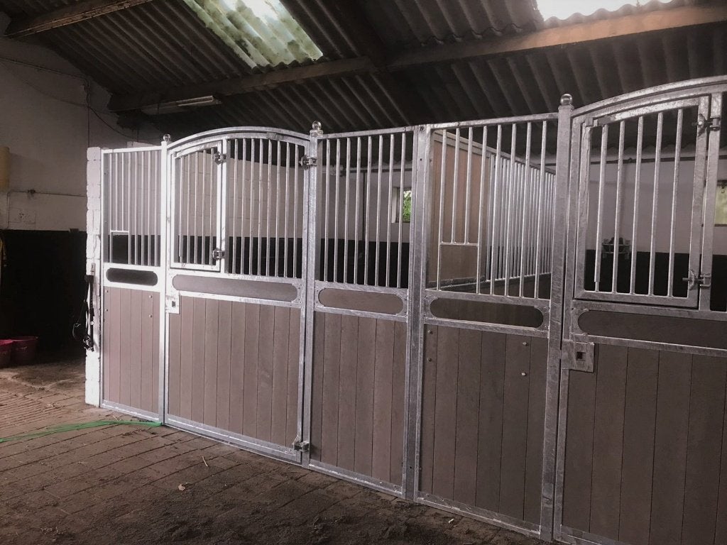 voorwand + tussenwand Zuiddorpe, Dieren en Toebehoren, Stalling en Weidegang, Stalling