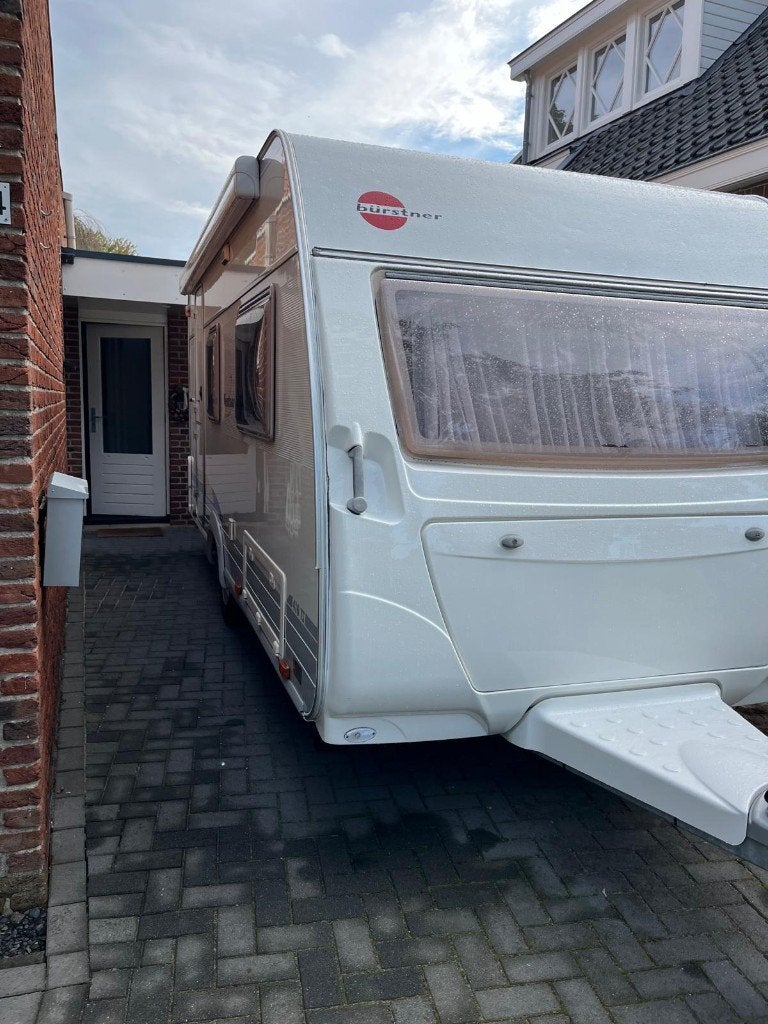 Burstner Ventana 410 TS, Kachel, Treinzit, 750 - 1000 kg, Particulier