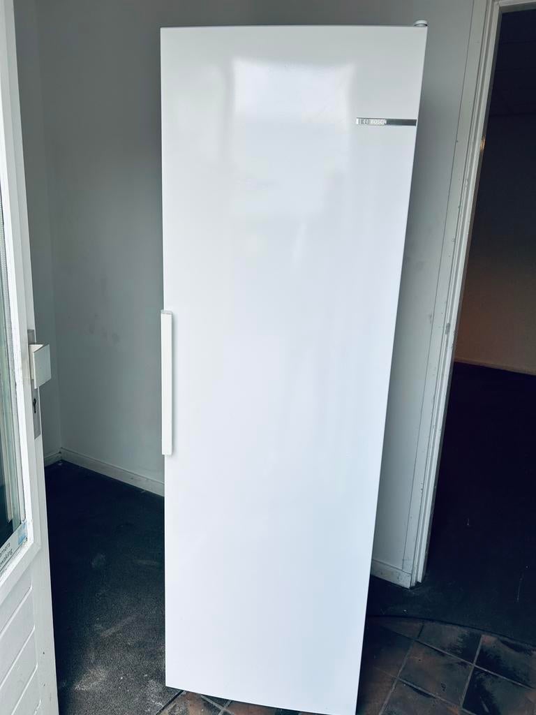 Vrijstaande Bosch NoFrost Vriezer + Garantie & Bezorgen !, 160 cm of meer, Zo goed als nieuw, Energieklasse A of zuiniger, 60 tot 90 cm