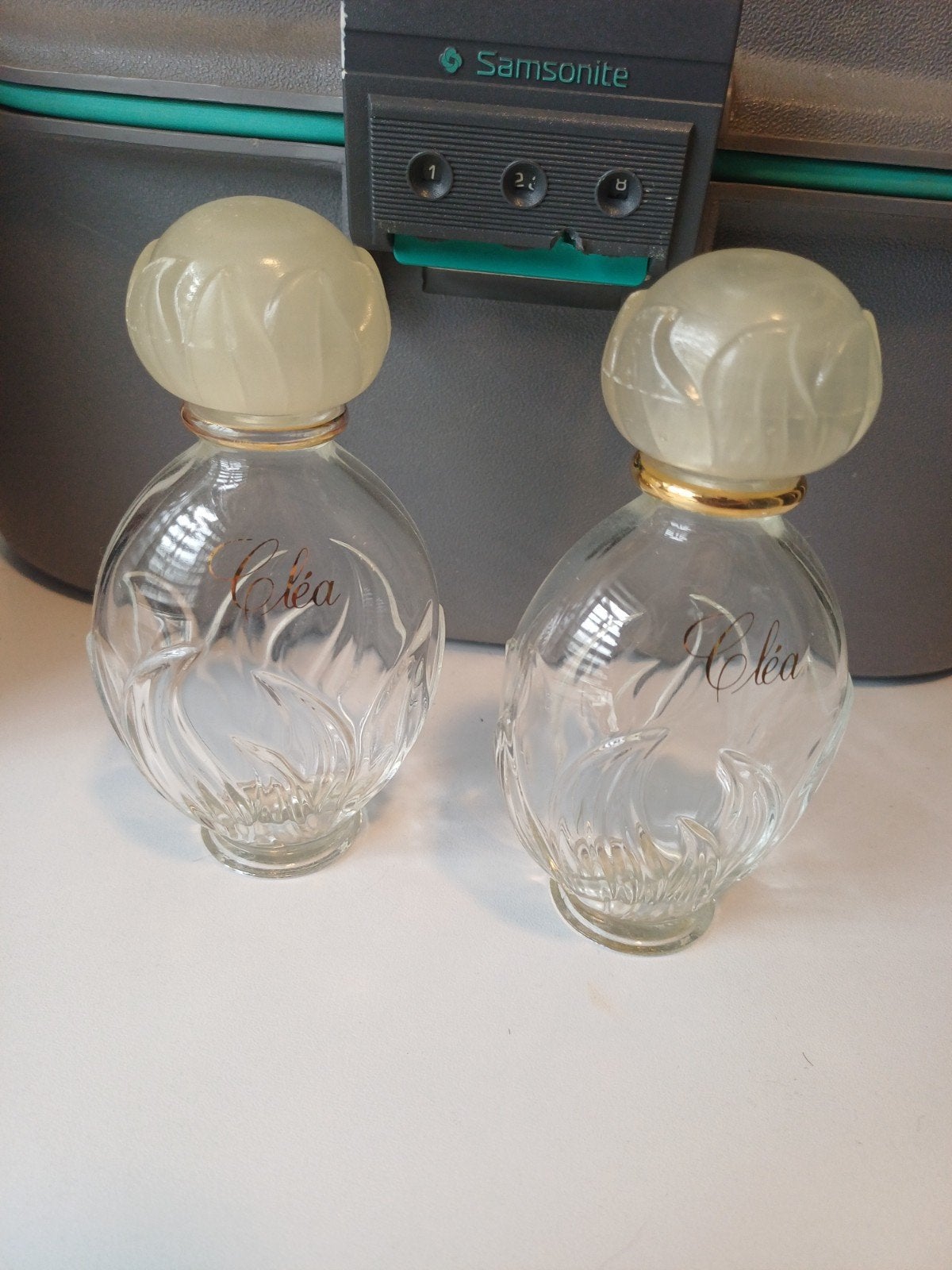 2 parfum flesjes, Ophalen, Miniatuur