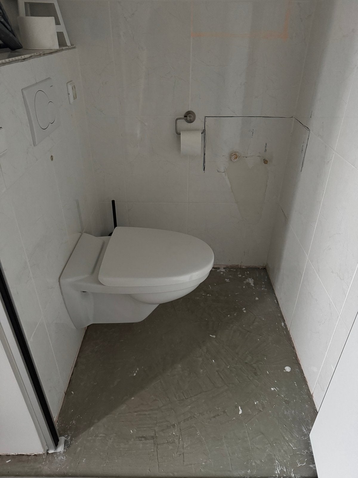 Geberit wandcloset toiletpot met zitting, Doe-het-zelf en Verbouw, Sanitair, Ophalen, Gebruikt, Toilet