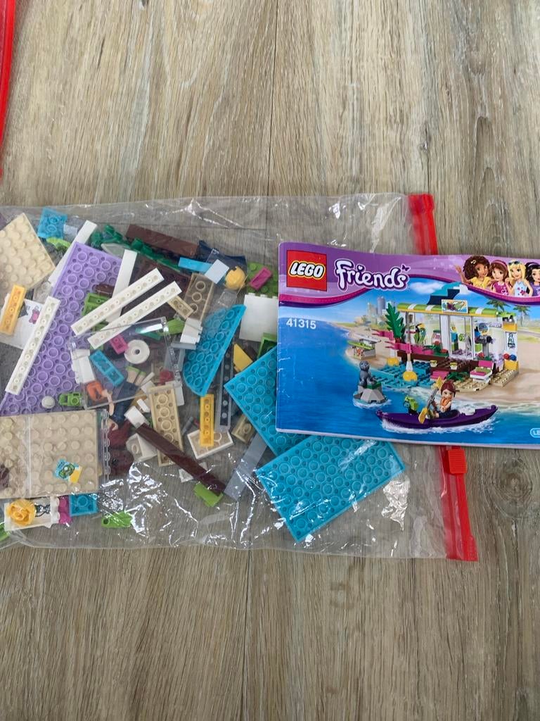 Lego Friends 41315 Heartlake Surf Shop, Kinderen en Baby's, Speelgoed | Duplo en Lego, Ophalen, Lego, Friends, Zo goed als nieuw
