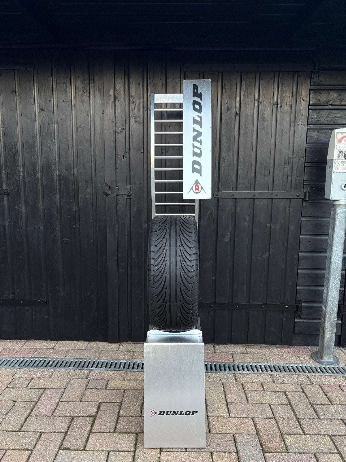 Dunlop banden reclame display, Verzamelen, Ophalen, Zo goed als nieuw, Overige typen