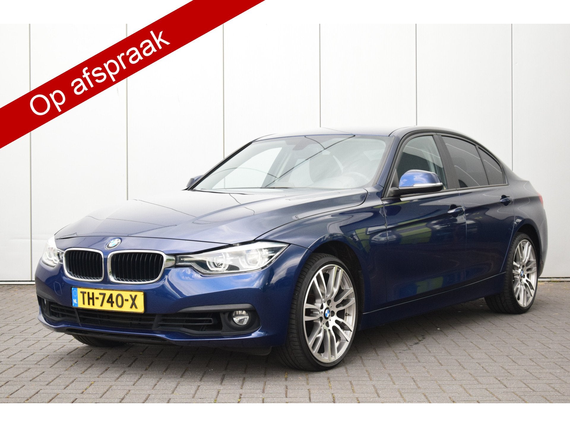 BMW 3 Serie 318i Executive Priv/Glass Navi Led 19'LMV, Automaat, Blauw, Origineel Nederlands, 3 cilinders