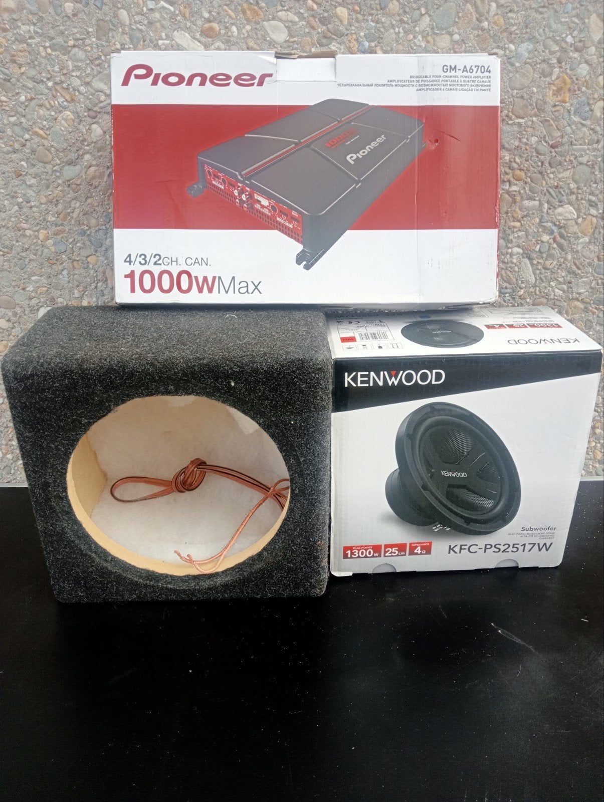 kenwood subwoofer 1300w pioneer versterker 1000w nieuw, Auto diversen, Autospeakers, Ophalen, Nieuw