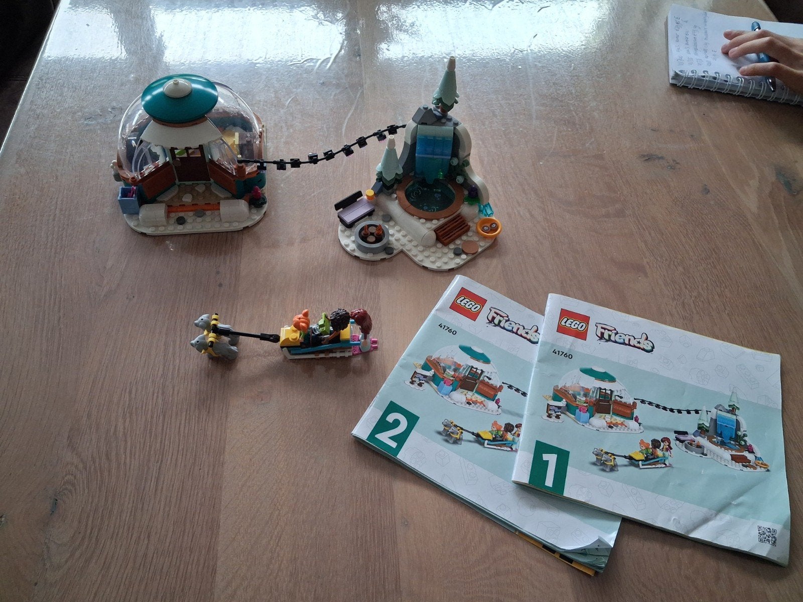LEGO Friends Iglo Avontuur 41760 - Compleet met boekjes, Kinderen en Baby's, Ophalen, Zo goed als nieuw, Overige merken