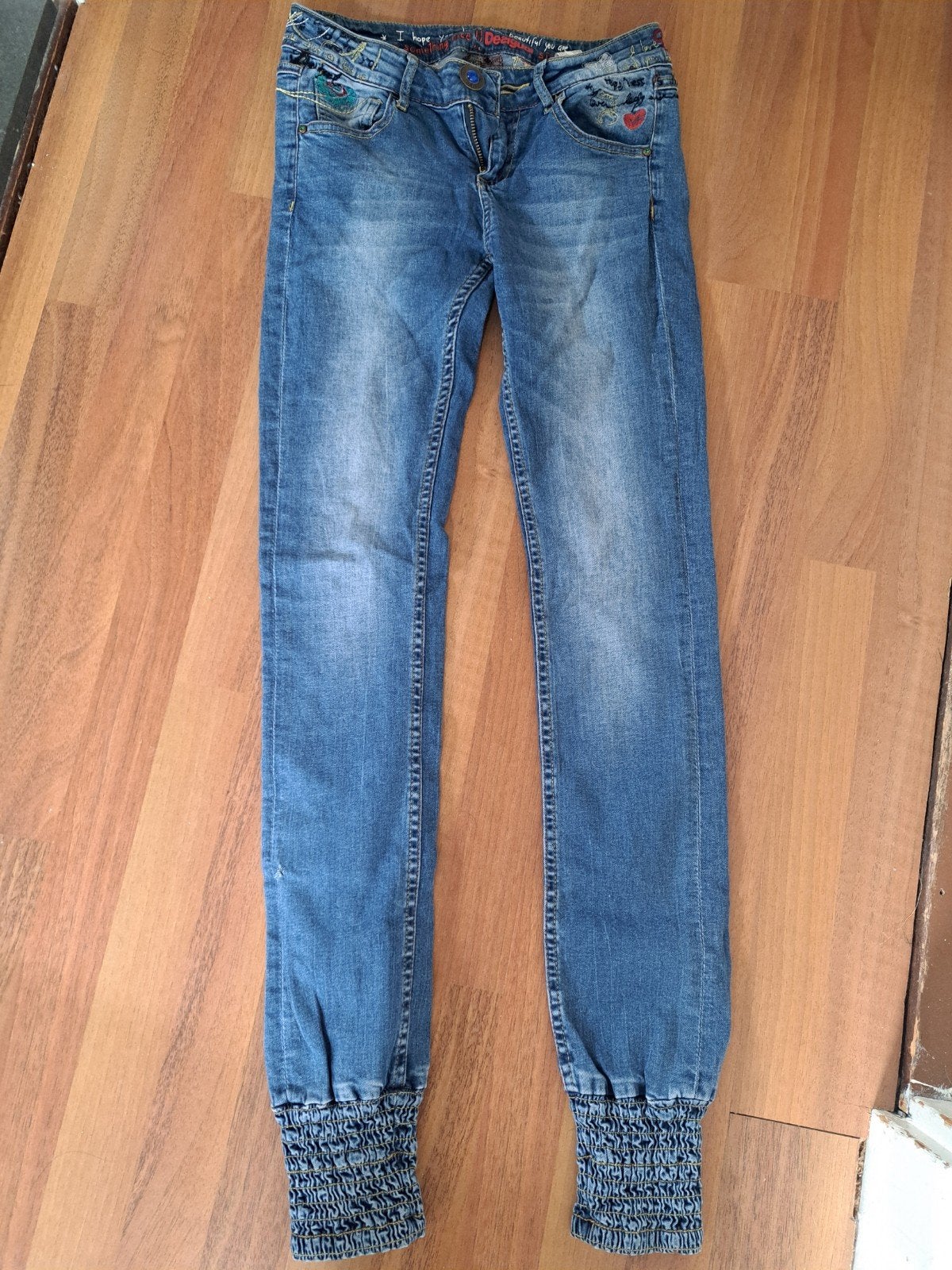 Desigual jeans maat 26, Ophalen of Verzenden, Zo goed als nieuw, Blauw, W27 (confectie 34) of kleiner