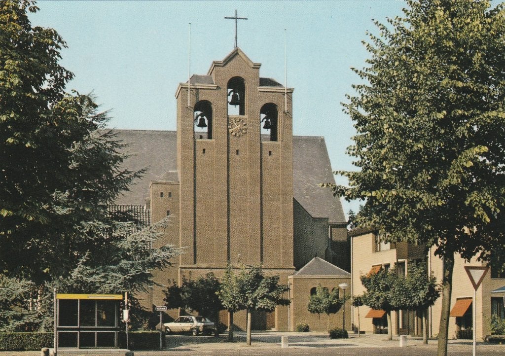 BERLICUM R.K. Kerk, Verzamelen, Ansichtkaarten | Nederland, Verzenden, 1980 tot heden, Ongelopen, Noord-Brabant
