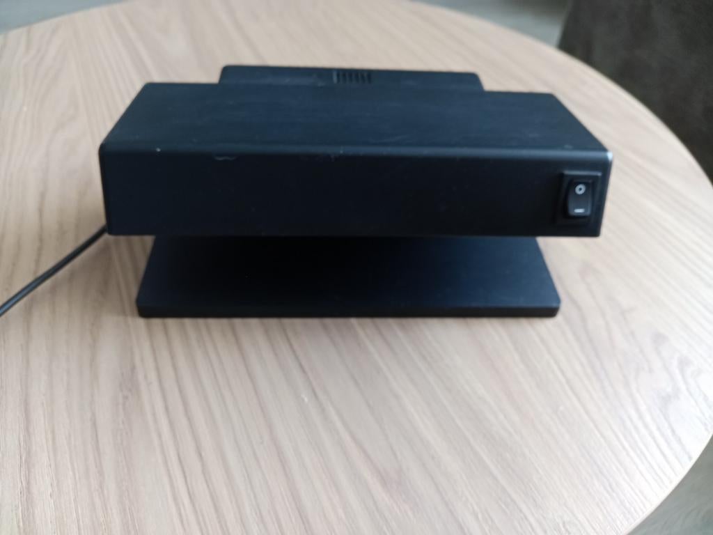 Vals geld detector UV-lamp, Postzegels en Munten, Ophalen of Verzenden