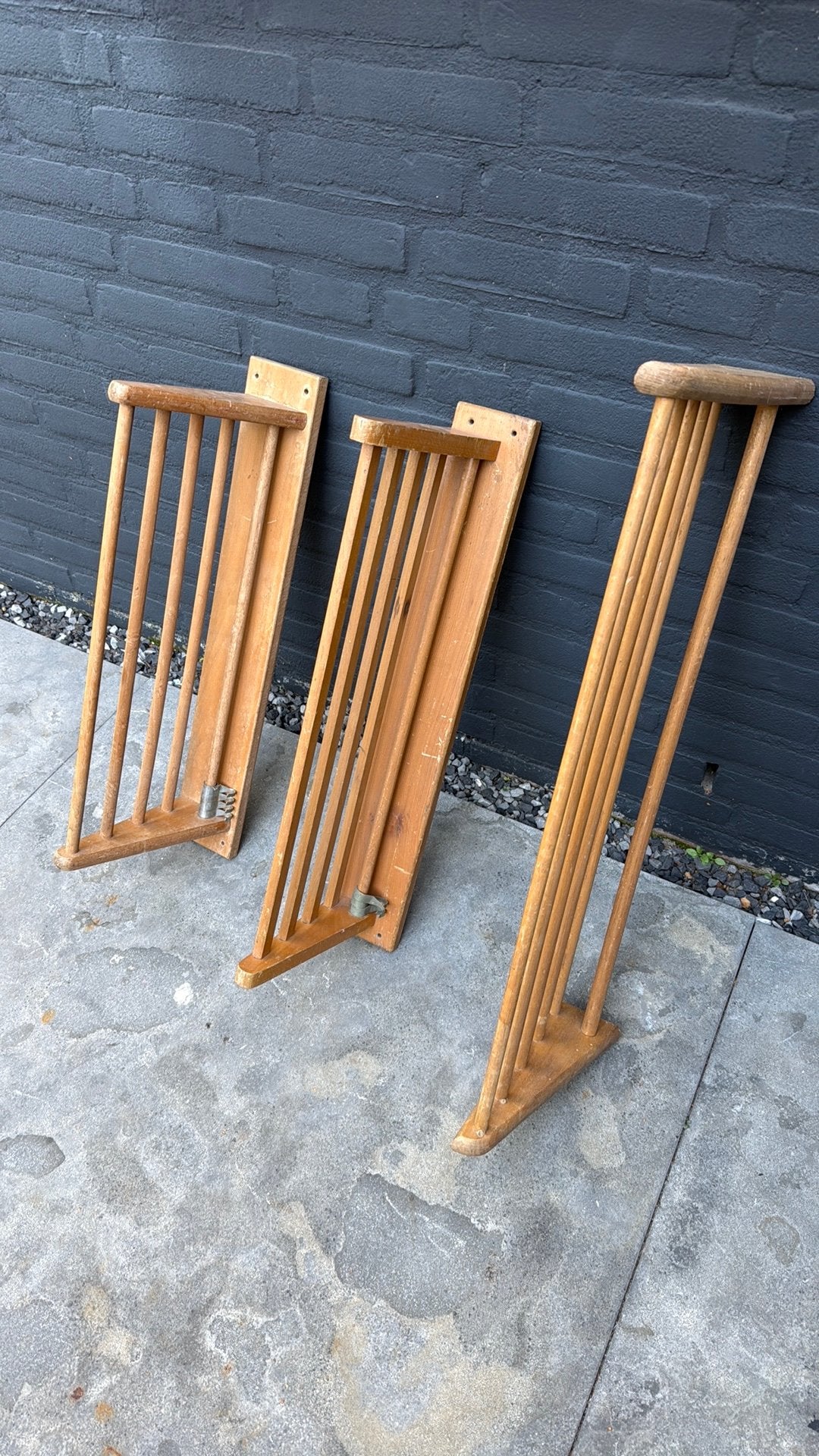 Drie stuks bruynzeel piet zwart rekken, Huis en Inrichting, Wandkapstok, Gebruikt, Ophalen of Verzenden, Minder dan 100 cm