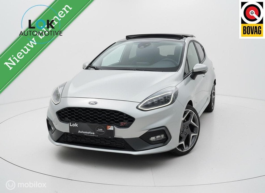 Ford Fiesta 1.5 EcoBoost ST-3 PANO|LED|B&O|RECARO|, Voorwielaandrijving, Zwart, 1188 kg, Bedrijf