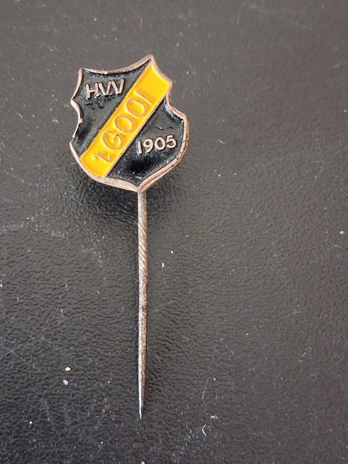 Vintage HVV 1905 Speldje - Voetbalclub Den Haag, Ophalen of Verzenden, Gebruikt, Overige binnenlandse clubs, Overige typen