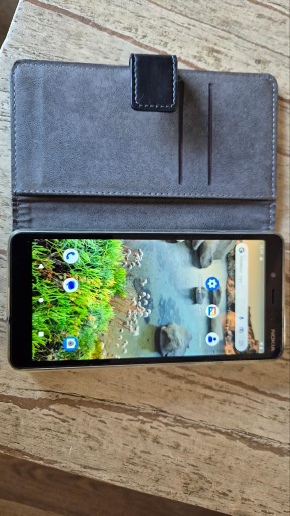 Nokia 1 Plus met hoesje, simlockvrij, Telecommunicatie, Mobiele telefoons | Nokia, Overige modellen, Touchscreen, Ophalen of Verzenden