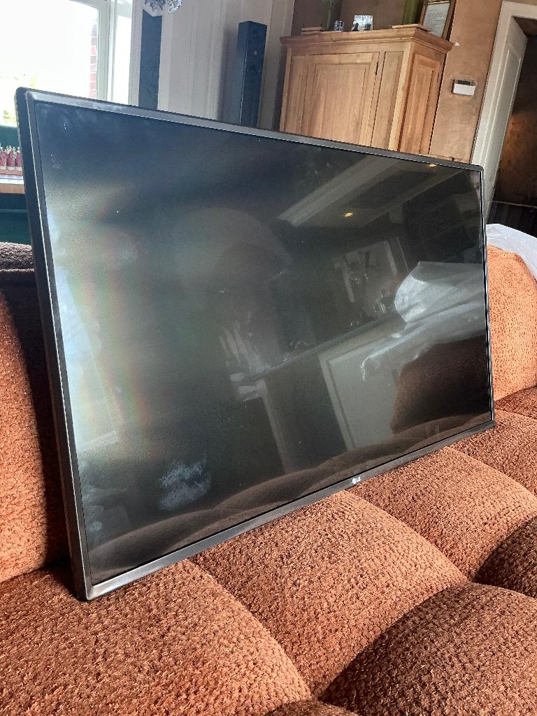 Full HD tv, LED, 50 Hz, Ophalen of Verzenden, Zo goed als nieuw