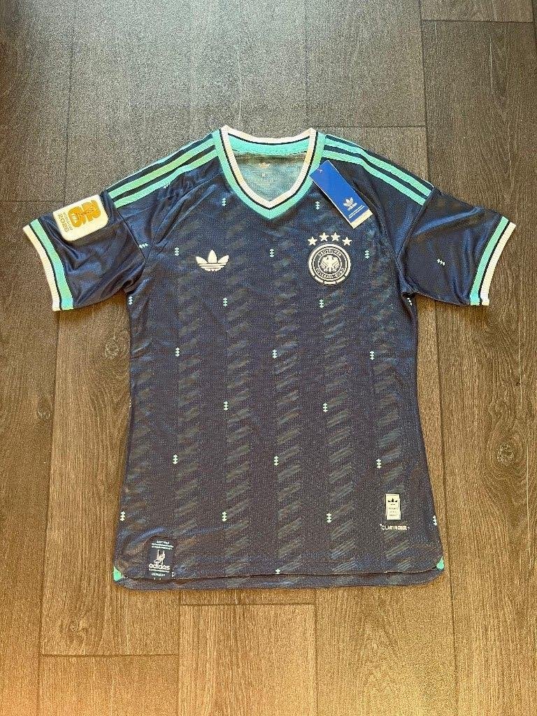 Adidas Duitsland WK2026 Uit Tenue Heren player Version, Nieuw, Adidas, Verzenden, Maat 48/50 (M)