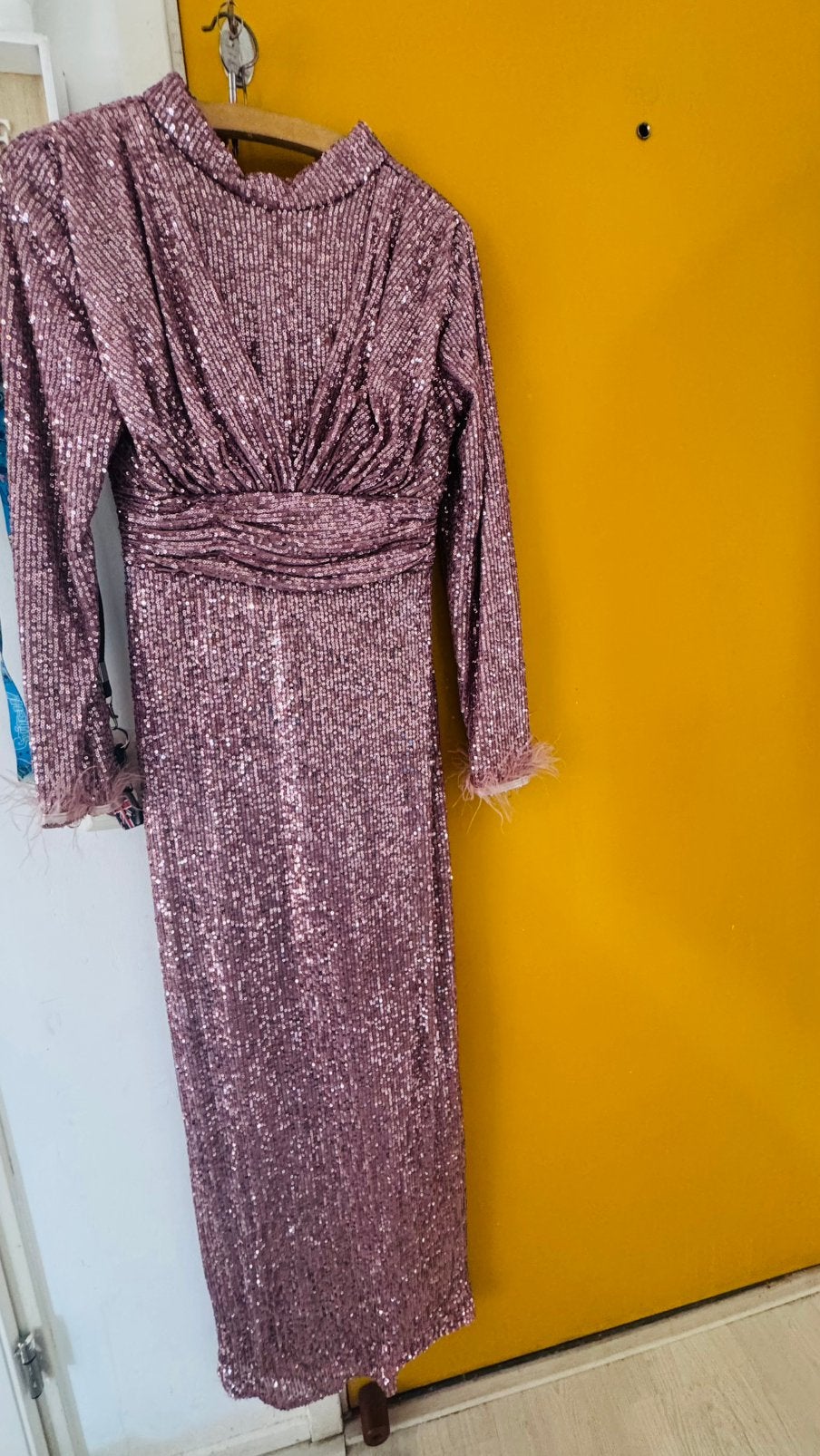 Mooi galajurk met lange mouwen maar 36/38, Kleding | Dames, Jurken, Verzenden, Zo goed als nieuw, Roze, Maat 36 (S)