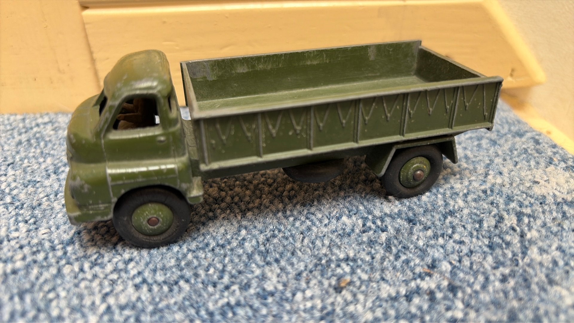 Dinky toys 3ton army wagen, Ophalen of Verzenden