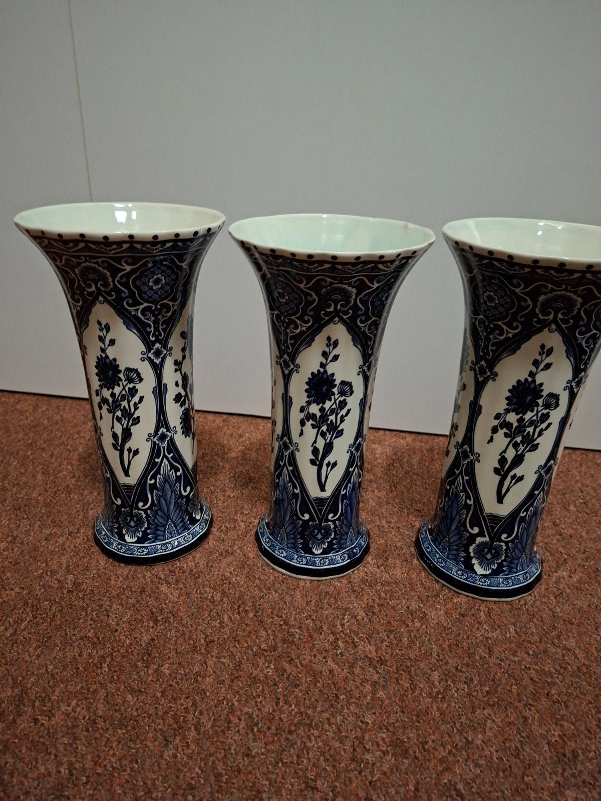 Set van 3 Boch Delfts vazen - Blauw en Wit, Antiek en Kunst, Ophalen of Verzenden