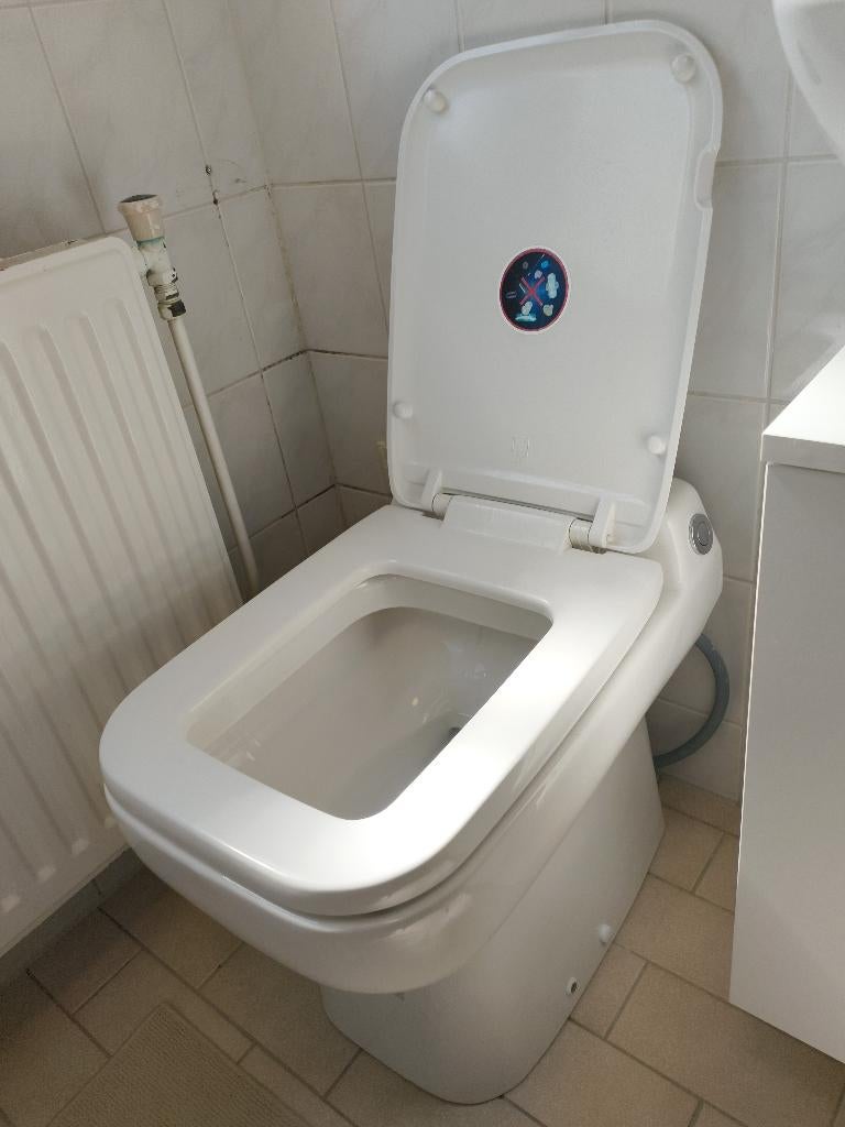 Luxe sanibroyeur SFA vermaler - installatie mogelijk!, Ophalen of Verzenden, Gebruikt, Toilet