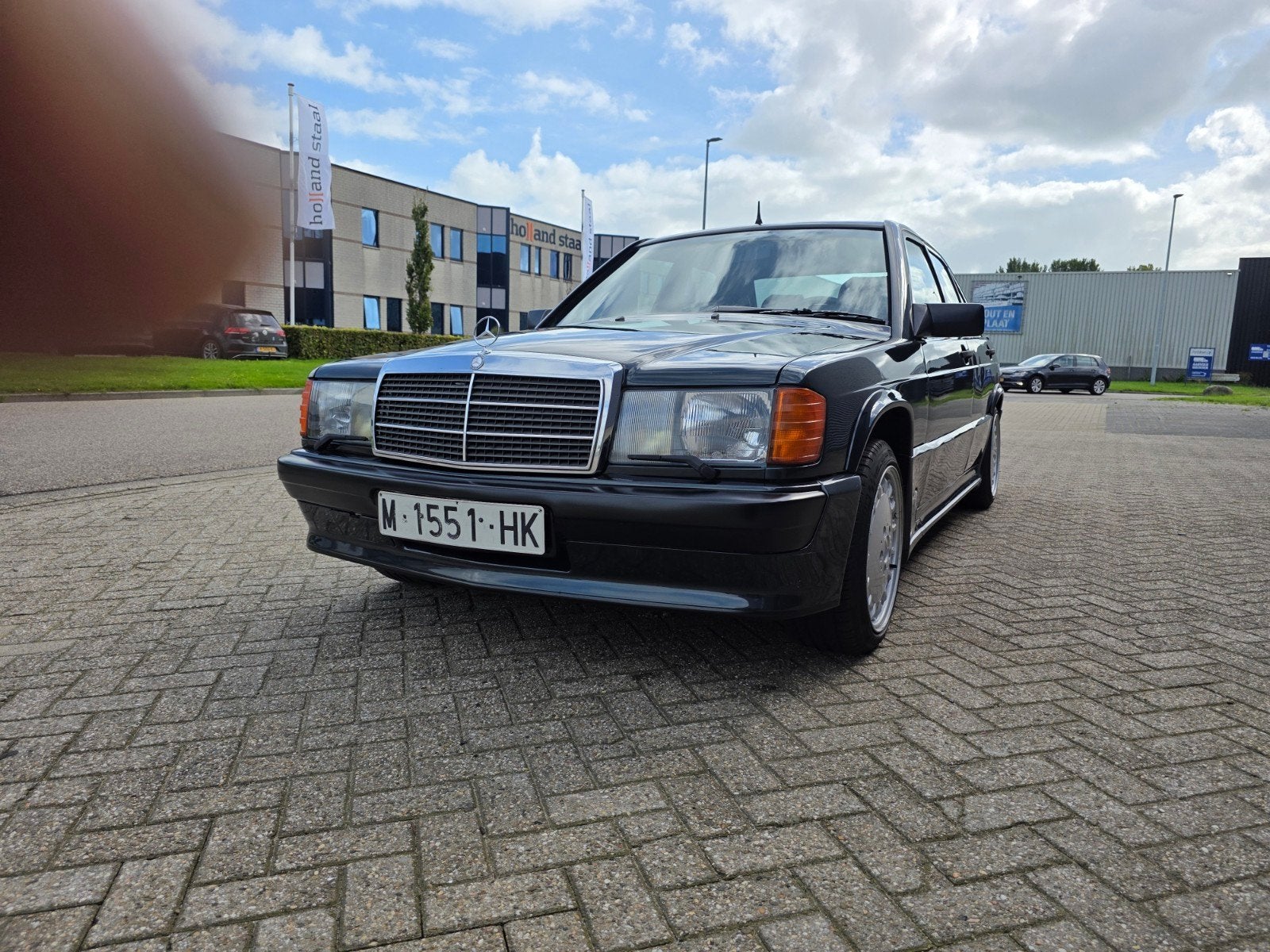 Mercedes W201 190E 2.3 16V 1986 belastingvrij Airco,, Automaat, Achterwielaandrijving, Zwart, Zwart