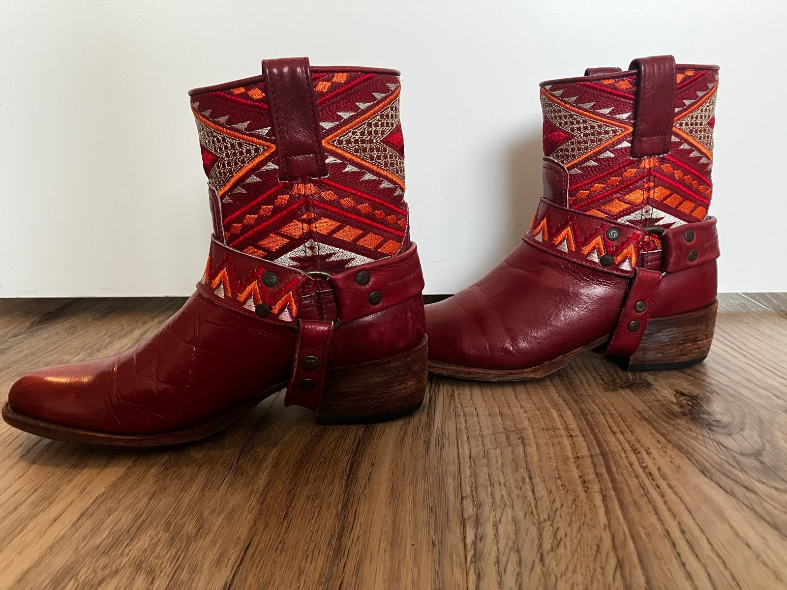 Sendra Kelim Enkellaarsjes - Maat 37, Kleding | Dames, Ophalen of Verzenden, Gedragen, Rood, Lage of Enkellaarzen
