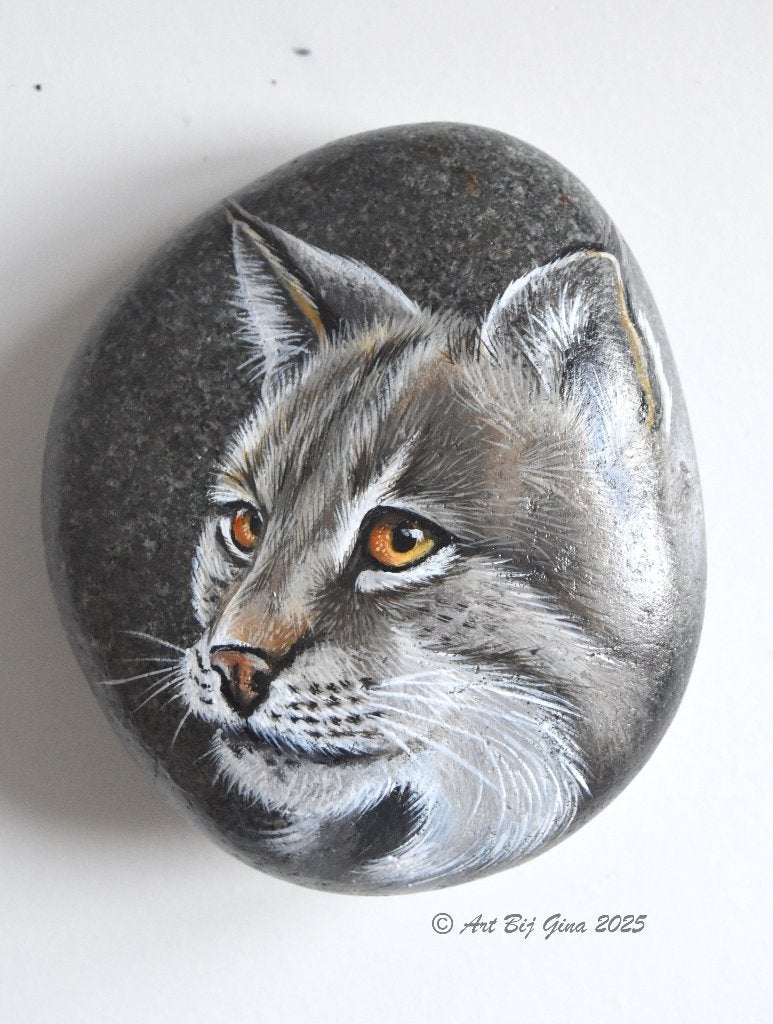 Portret van een stoere lynx geschilderd op riviersteen, Ophalen of Verzenden