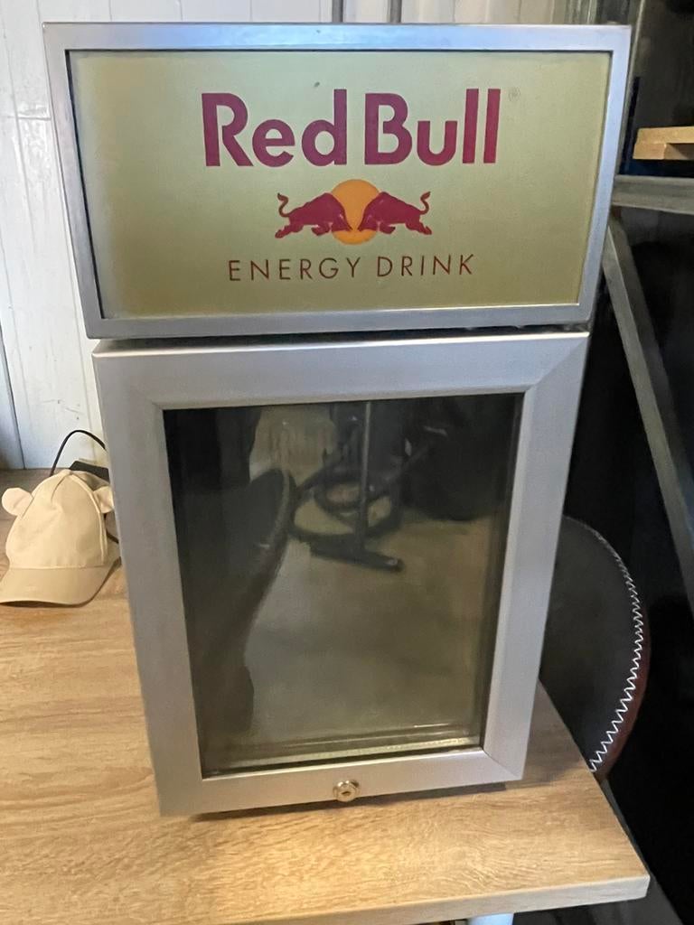 Redbull koelkast defect tafelmodel mini bar, Minder dan 75 liter, Ophalen, Niet werkend, Zonder vriesvak