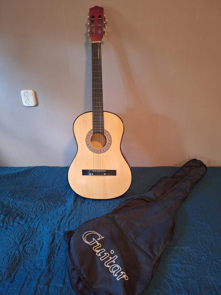 Klassieke gitaar met hoes - Ideaal voor beginners, Muziek en Instrumenten, Ophalen