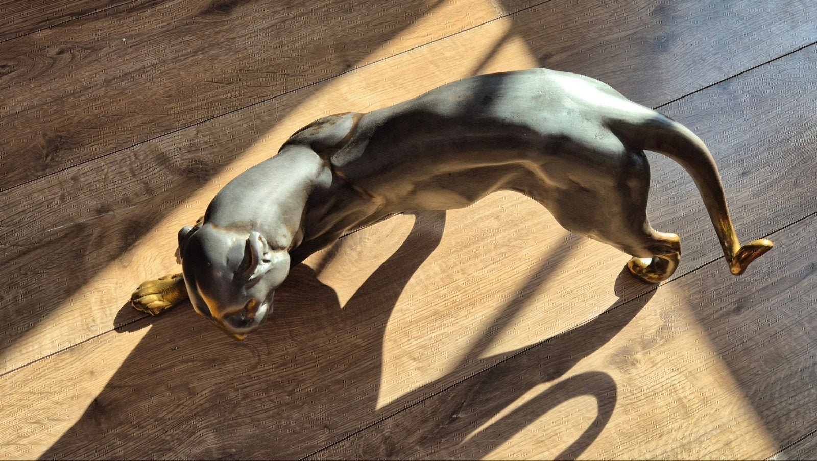 Groot Art Deco Panter Sculptuur (60 cm / 6,5 kg), Antiek en Kunst, Art deco, Zoogdier, Beeld, Metaal