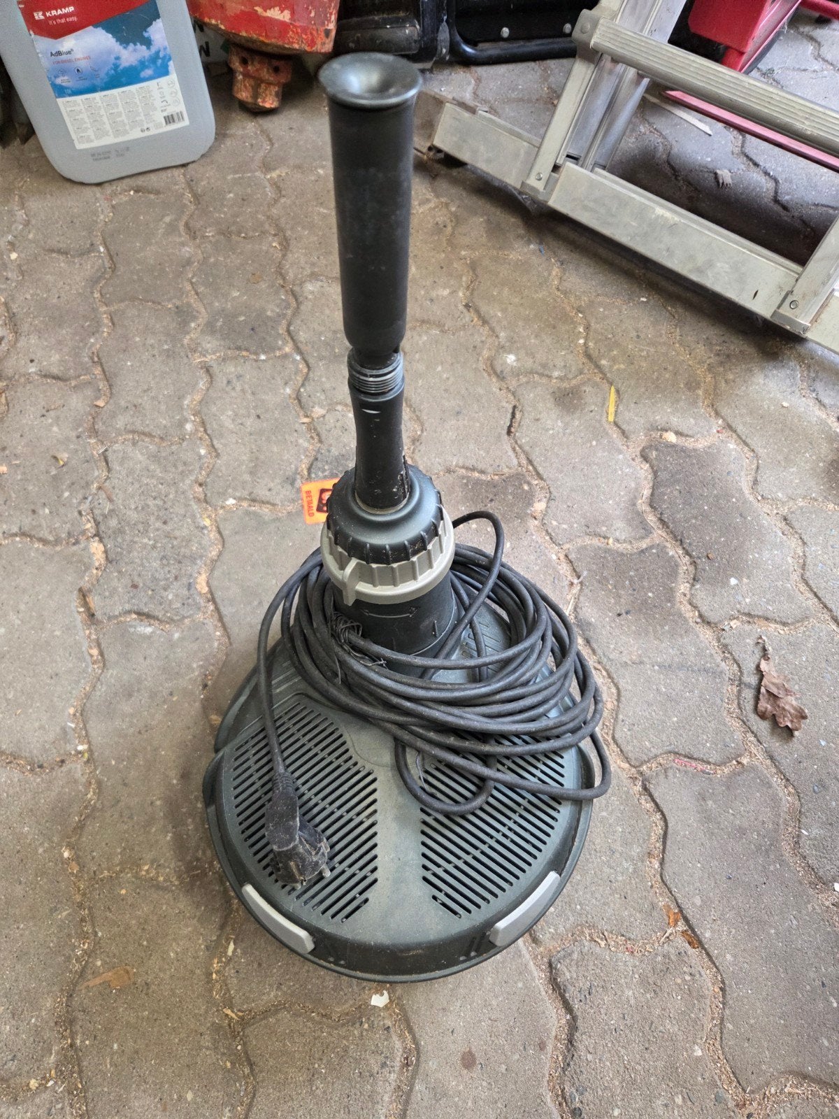 vijverpomp  1500 liter per uur pomp capaciteit, Ophalen of Verzenden, Gebruikt, Elektrisch, Dompelpomp