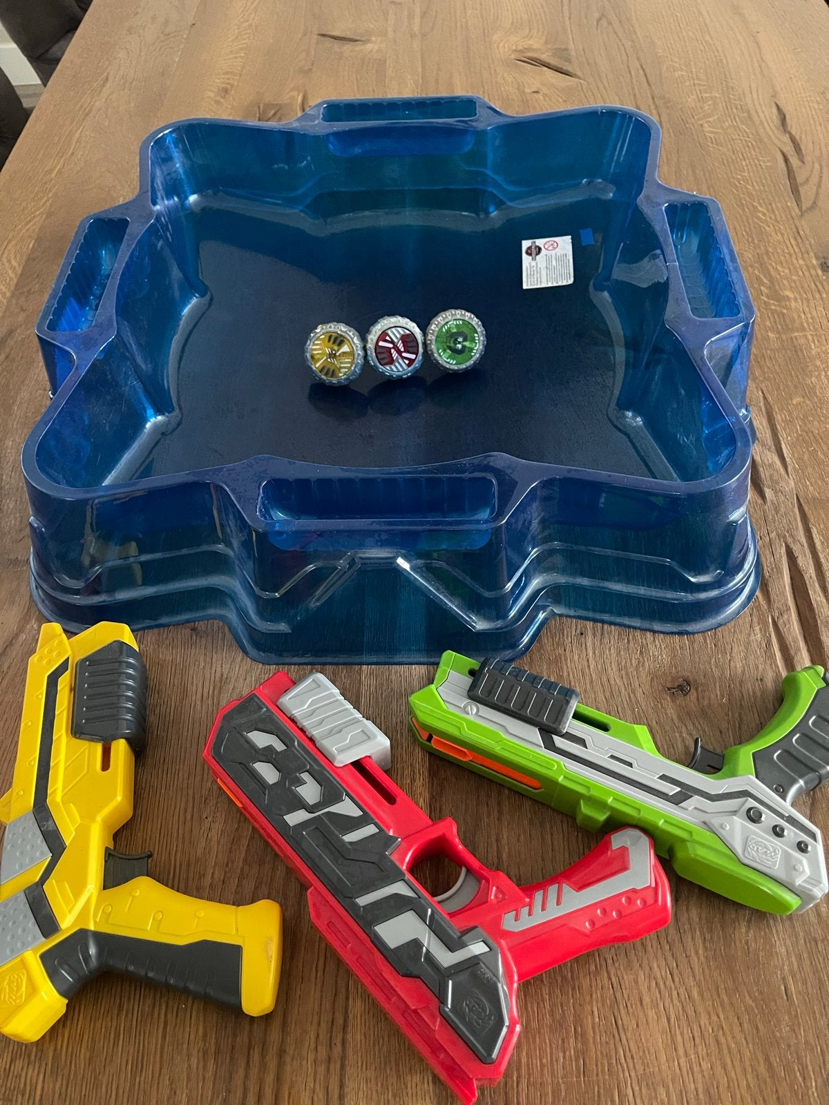 Beyblade Burst set met stadion en 3 Beyblades, Ophalen, Gebruikt, Jongen of Meisje