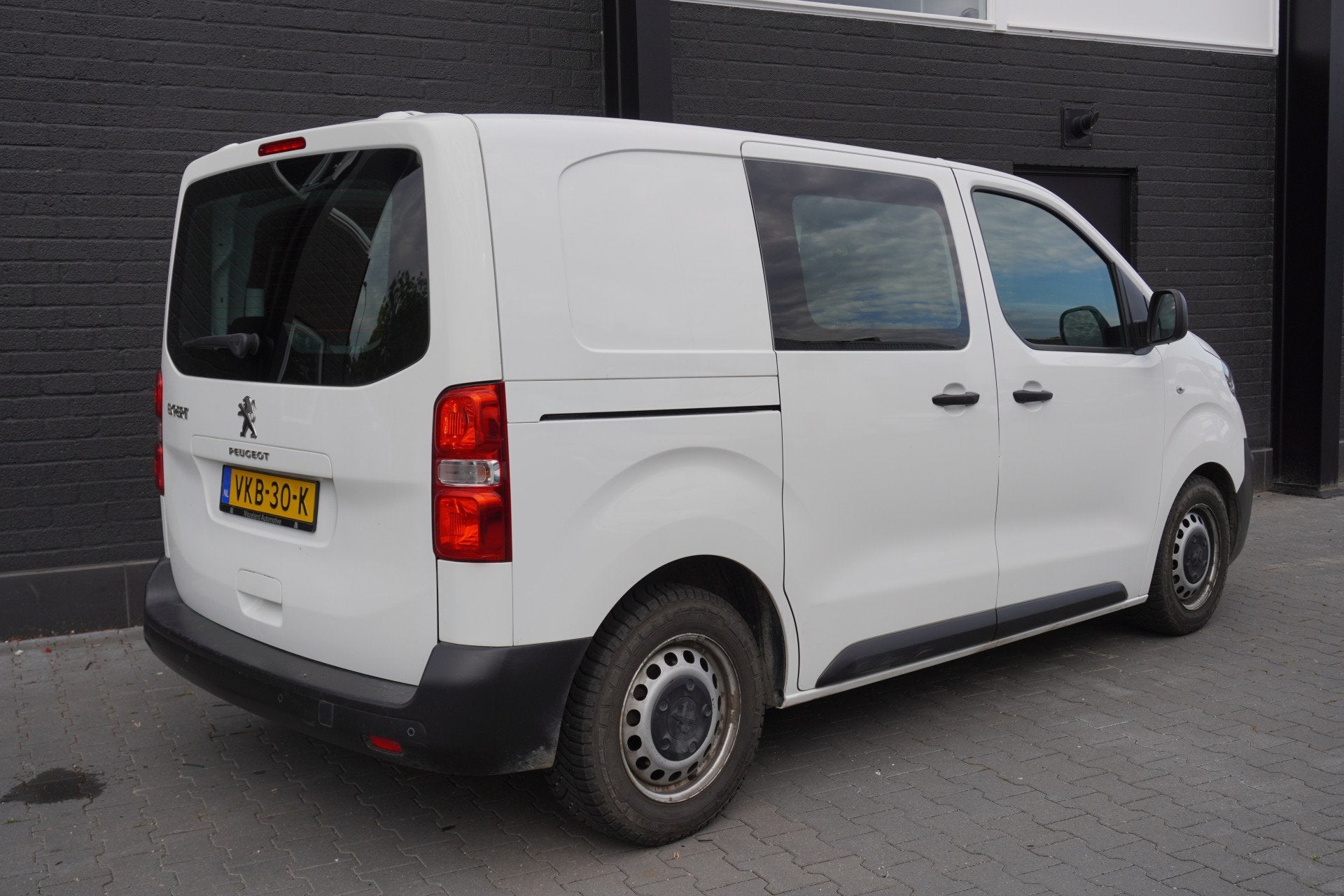 Peugeot Expert 2.0 BlueHDI 122PK Automaat EURO 6 - Airco - C, Auto's, Bestelauto's, Gebruikt, 4 cilinders, Leder en Stof, Origineel Nederlands
