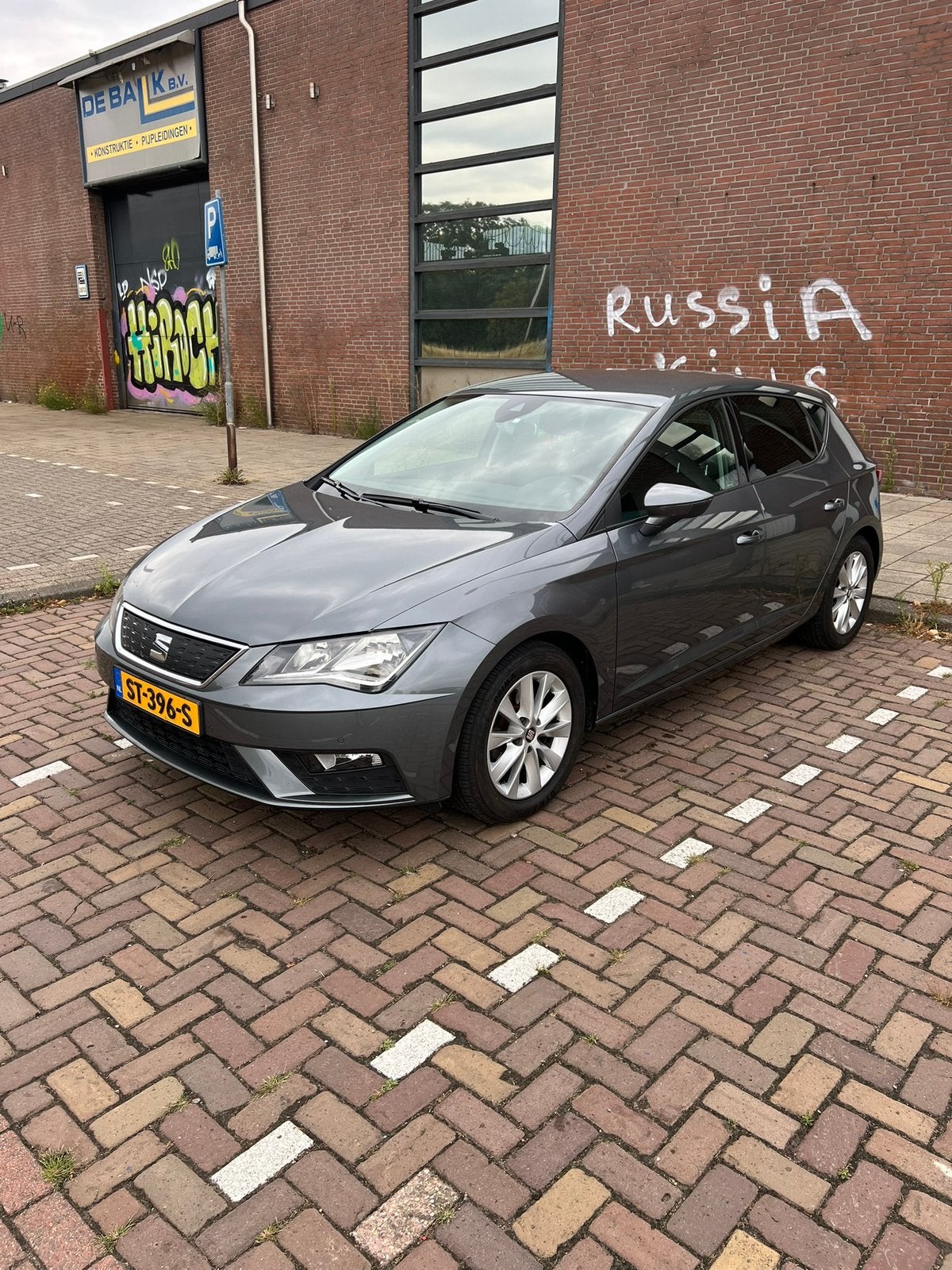 Seat Leon 1.0 Ecotsi 115PK 2018 Grijs, Auto's, Seat, Voorwielaandrijving, Leon, Origineel Nederlands, Handgeschakeld