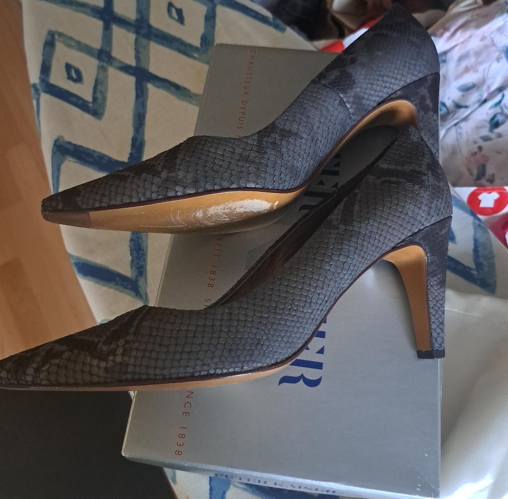 Peter Kaiser luxe pumps grijs in reptielprint + doos — 39 NC, Peter Kaiser, Pumps, ., Ophalen of Verzenden