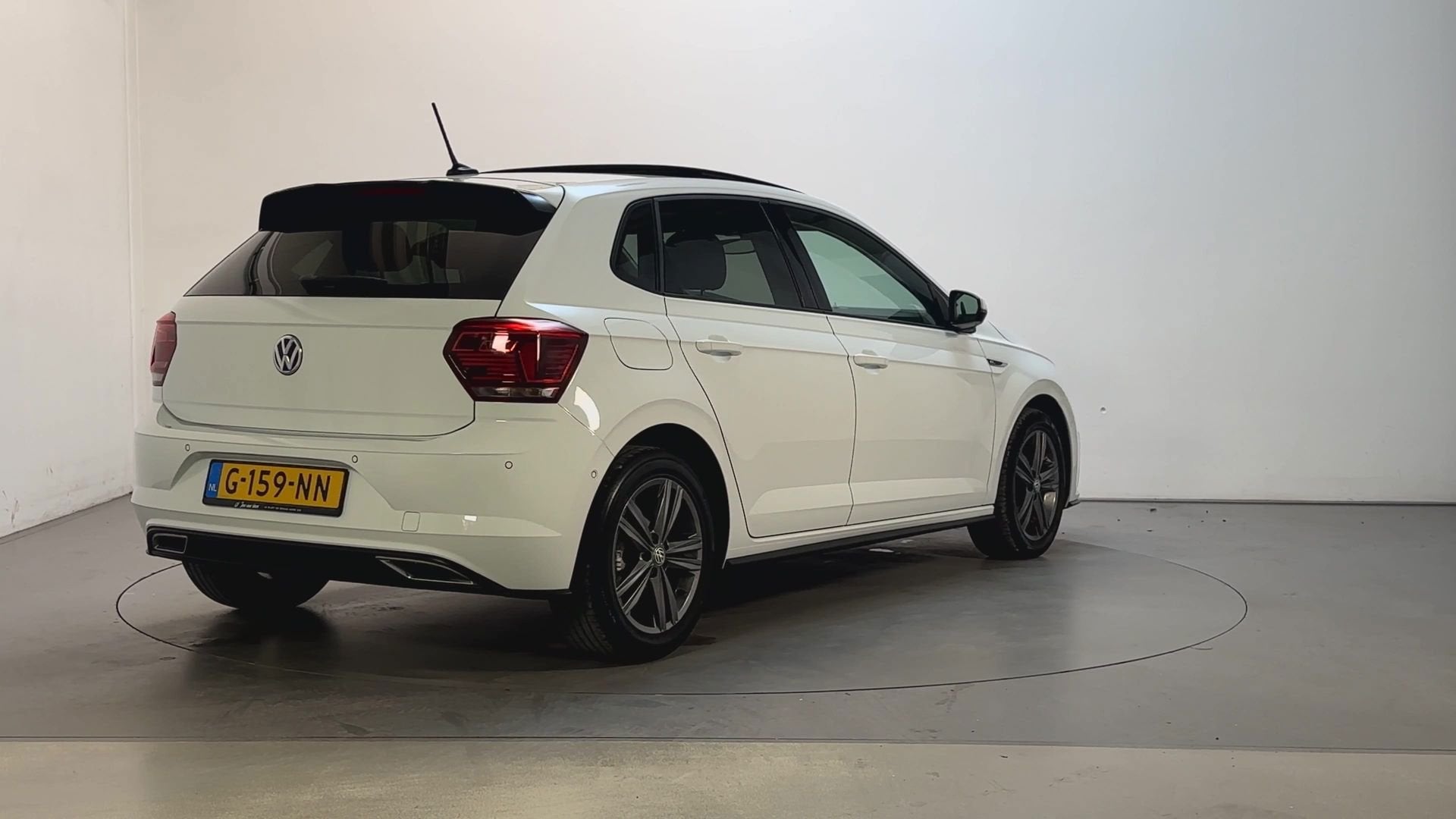 Volkswagen Polo 1.0 TSI 116pk Highline Business R R-Line Pan, Voorwielaandrijving, Stof, Gebruikt, 580 kg