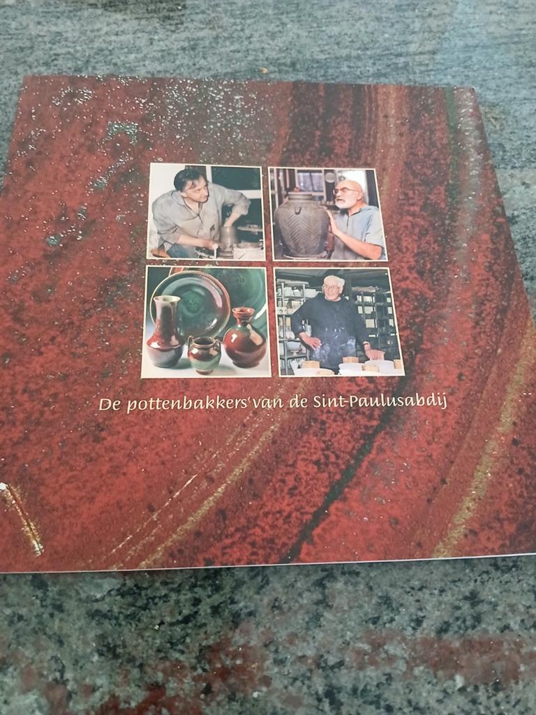 De pottenbakkers van de sint paulusabdij oosterhout, Boeken, Geschiedenis | Stad en Regio, Ophalen of Verzenden