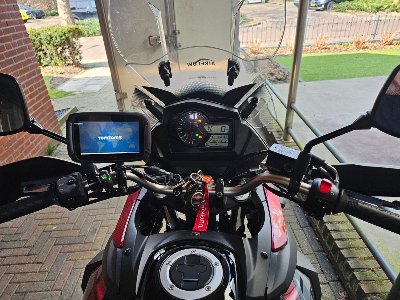 Suzuki V-Strom 650 - Absolute Nieuwstaat, Slechts 2500 km, Particulier, Toermotor