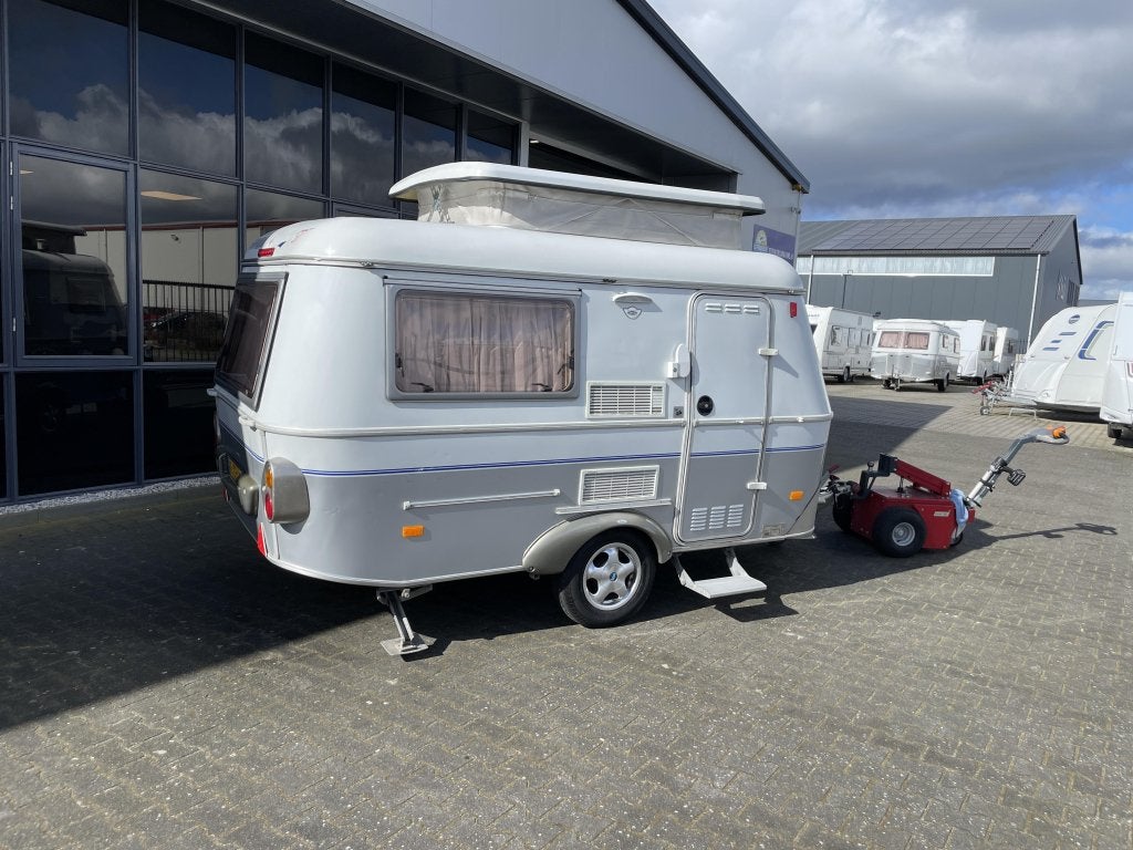 Eriba Touring 320 GT Bed/ Zit WC + Tent kompakt hefdak 850kg, Tot en met 2, Bedrijf, Treinzit, 750 - 1000 kg