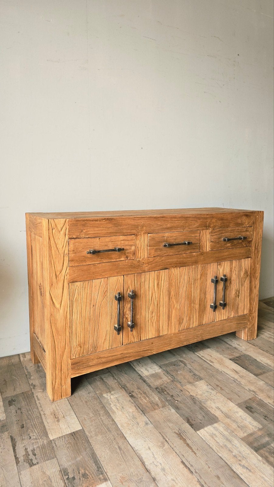 Mooie Teak Houten Dressoir Nieuw uit voorraad leverbaar