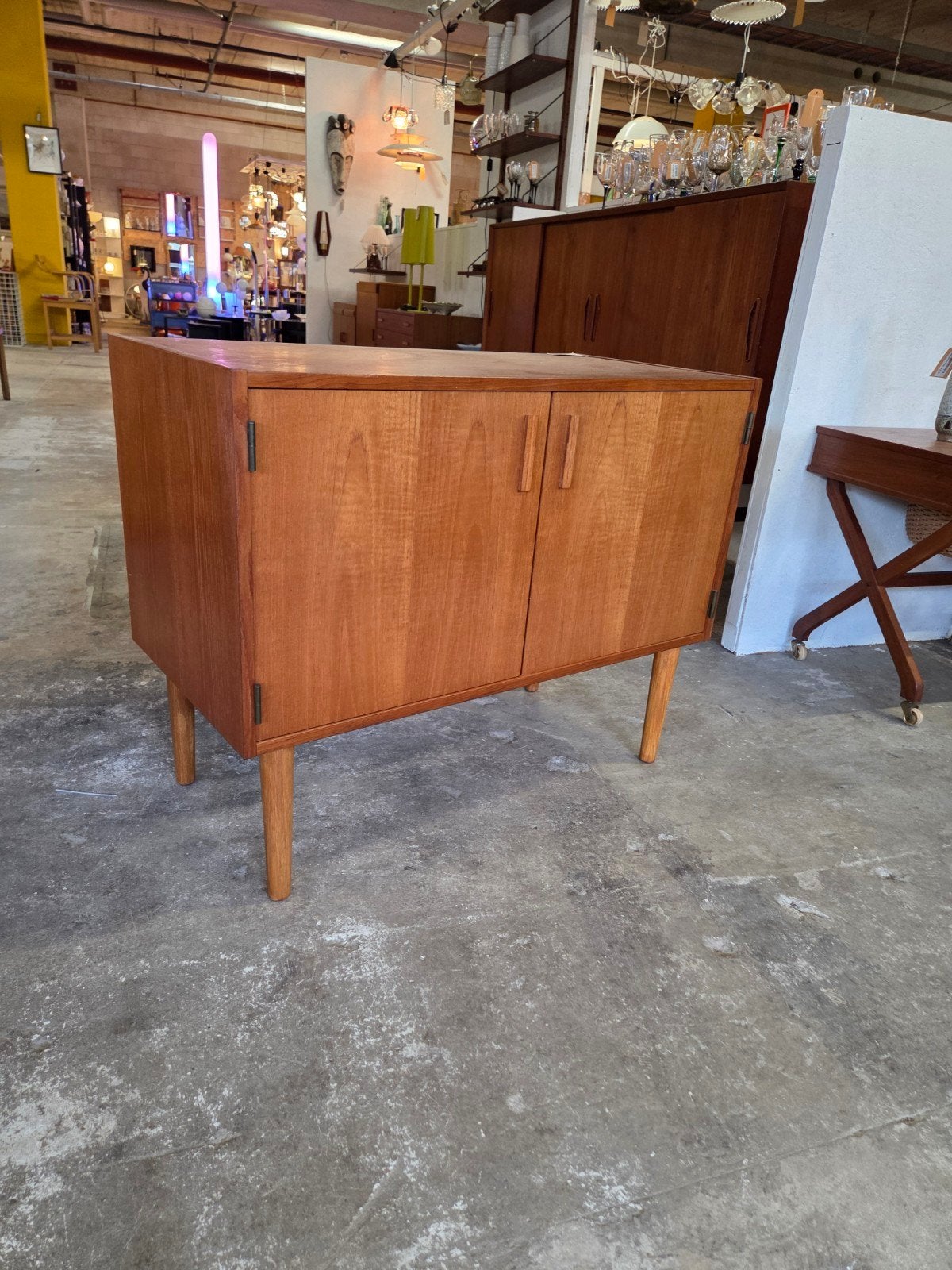 vintage Mid-Century Deens dressoir kastje teak, Ophalen, Gebruikt, 50 tot 100 cm, X
